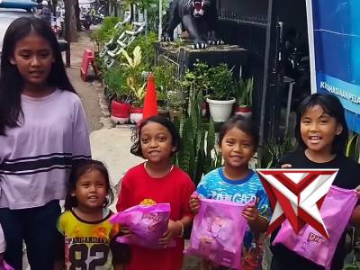 Kapolsek Cililin AKP D.M.S Andriani S, S.Pd, M.H.I bersama anggota melaksanakan kegiatan Jumat Berka