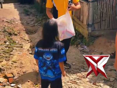 SUDAHKAH ANDA BERBUAT BAIK HARI INI KAPOLSEK TUNGKAL JAYA - PoliceTube