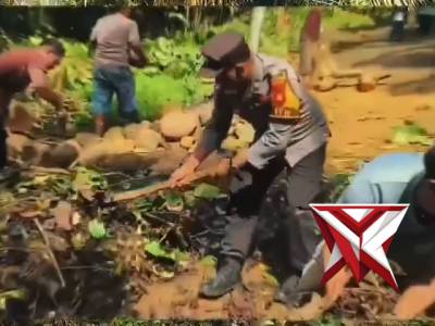 POLRES LUBUK LINGGAU LAKSANAKAN BERSIH LINGKUNGAN