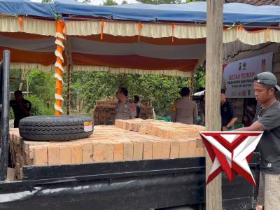 periapan material bedah rumah