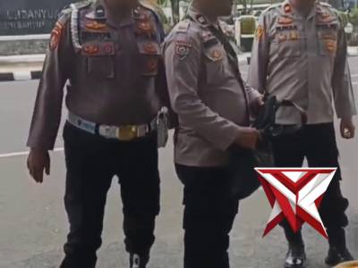 Mengabdi dengan Hati, Berbagi untuk Negeri