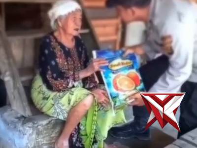 JUM'AT BERKAH POLSEK SUNGAI KERUH. ? - PoliceTube