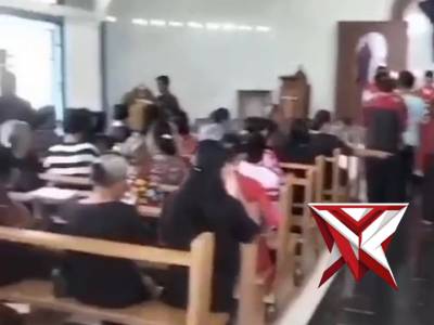 POLRES MUSI RAWAS AMANKAN IBADAH  DI GEREJA ST.KATARINA KEC PURWODADI