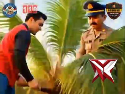 Bila ada permasalahan dan butuh bantuan Polisi silakan hubungi :
Call center : 110 ( Bebas Pulsa )