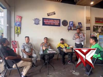 Launching Kedai Kando Presisi Komunitas Anggota Driver Online Presisi Polres OKU Timur. - PoliceTube