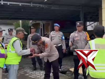 Memperingati hari Bhayangkara ke-80 polres Musi Rawas melaksanakan giat Bhakti Sosial serentak