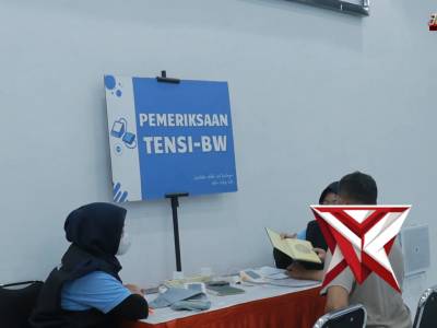PELAKSANAAN PEMERIKSAAN KESEHATAN BERKALA POLRES BOJONEGORO - PoliceTube
