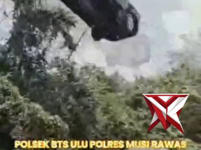 Respon Cepat 110, Polres Musi Rawas Evakuasi Laka Dukung Program Kapolda Sumsel - PoliceTube
