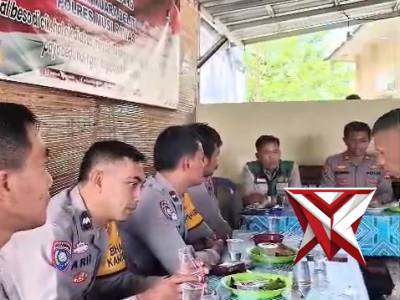 edukasi dan kolaborasi ketahanan pangan  bersama Koordinator Penyuluh Lapangan dan bhabinkamtibmas