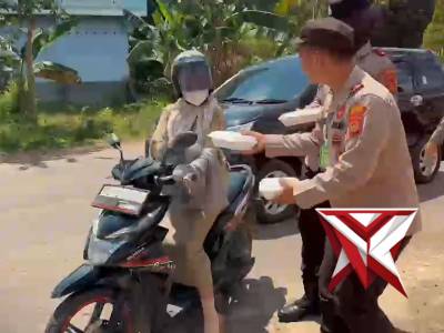 Siswa Dikbangspes FT. Binmas Gel. II TA. 2026 Berbagi Bersama