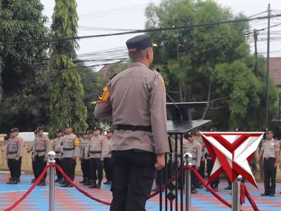 Kapolres Majalengka memimpin langsung (Sertijab) Kapolsek Talaga, Kapolsek Malausma dan Kasi Humas - PoliceTube