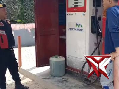 12 Personel Polsekbtsulu melaksanakan pam di pertshop