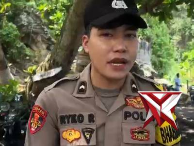 ANGGOTA POLSEK TEMPURSARI LAKSANAKAN PATROLI TEMPAT WISATA PANTAI WATU GODEK TEMPURSARI