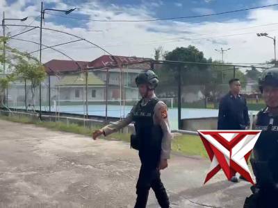 NYAGO OKI AMAN - PoliceTube