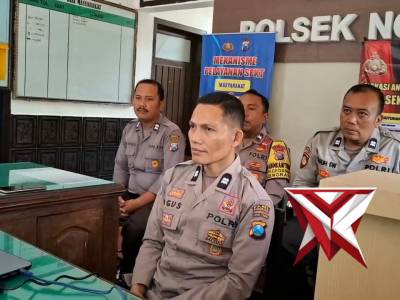 Giat Zoom Metting Fungsi Bhabinkamtibmas di Polsek Ngrayun - PoliceTube