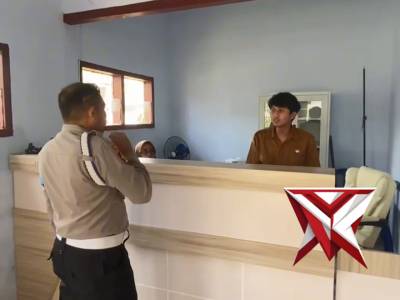 Anggota Polsek Pagak laksanakan patroli dialogis di kantor desa pagak berikan himbauan kamtibmas