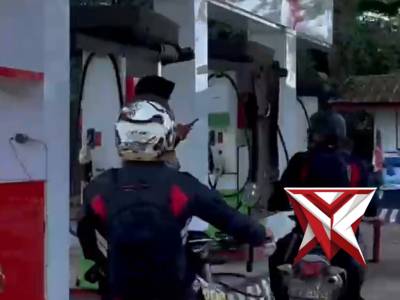 GIAT PATROLI SAT SAMAPTA POLRES OKU TIMUR KE SPBU WILKUM OKU TIMUR