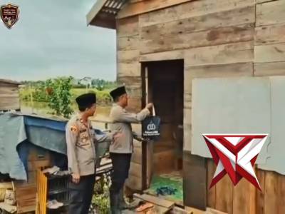 Jumat berkah, polsek lalan berbagi ?