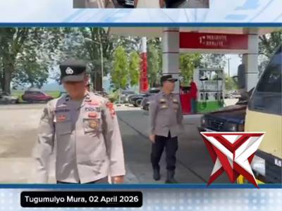 Polres Musi Rawas memberikan penyuluhan terhadap masyarakat di SPBU agar tetap tenang