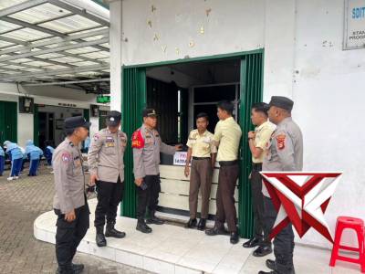 Sat Binmas Polres OKI melakukan Kegiatan Preemtif Sambang ke lingkungan sekolah