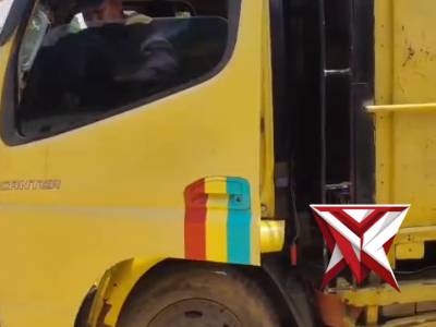 *?Dukung Ketahanan Pangan, Bhabinkamtibmas Polsek STL ulu Dampingi Petani Jagung ke Bulog* ?????