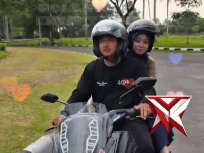 Mari tertib berlalu lintas demi keselamatan bersama.
