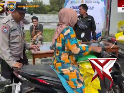 Tekan Inflasi, Polres Muara Enim Hadirkan Pangan Murah di Pasar Tanjung Enim MUARA ENIM - PoliceTube