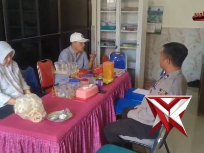 Kanit Binmas Polsek Kedamean Laksanakan Patroli dan Sambang untuk Wujudkan Kamtibmas Aman