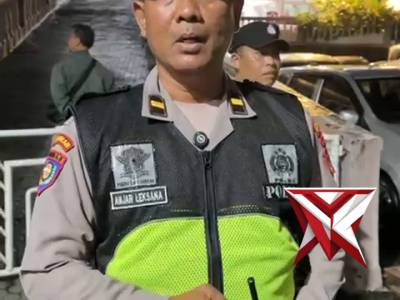 Malam paskah - PoliceTube