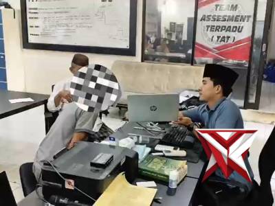 Giat Pemeriksaan Sat Res Narkoba LT1 - PoliceTube