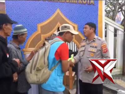 Ramadan Prima. Hari kw 18 Polres Sukabumi Kota kembali bagikan takjil .