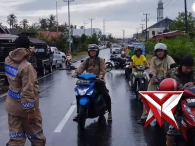 *lIVE REPORT Bhabinkamtibmas Tanjung Jaya pantau & monitor Banjir di wilayahnya*