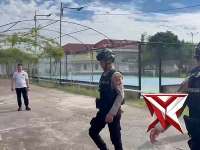 NYAGO OKI AMAN - PoliceTube