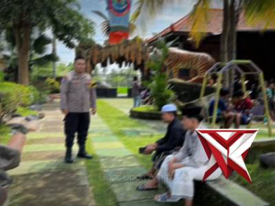 Anggota Polsek Klabang Laksanakan Patroli Tempat Wisata Pemandian - PoliceTube