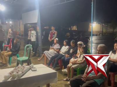 Giat pengamanan Ibadah Malam Paskah di Gereja Santa Maria Kec. Tugumulyo