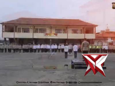 Garis finish yang membanggakan! - PoliceTube