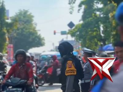 Sat Samapta Polres Purwakarta melaksanakan patroli kontrol di Jalur Tol Cipali KM 74A&ndash;77A