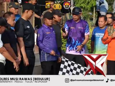 Wujudkan Kebersamaan Kapolres Musi Rawas AKBP Agung Adhitya Prananta SH. SIK. MH. Ikuti jalan santai - PoliceTube
