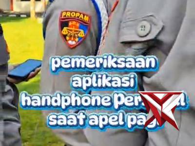 POLDA SUMSEL~giat pemeriksaan aplikasi pada handphone personel Polres Muara Enim oleh Seksi Propam d