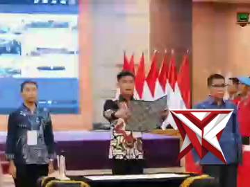 Kapolda Sumatera Selatan Irjen Pol Dr. Sandi Nugroho memimpin upacara pengambilan sumpah