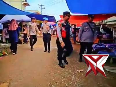 Patroli jalan kaki di pasar ?? - PoliceTube
