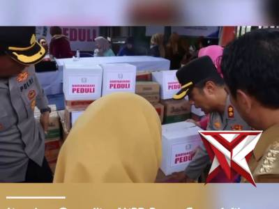 Polres Ogan Ilir & Baznas Salurkan Bantuan Kemanusiaan untuk Korban Kebakaran Pemulutan - PoliceTube