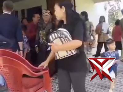 POLRES MUSI RAWAS AMANKAN IBADAH  DI GEREJA ST.KATARINA KEC PURWODADI