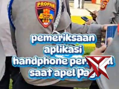 Giat pemeriksaan aplikasi pada handphone personel Polres Muara Enim oleh Seksi Propam dan para PJU P