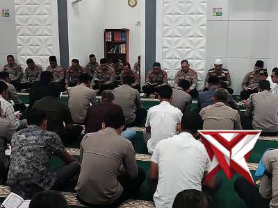 YASINAN DAN DOA BERSAMA DI MASJID POLRES MUSI RAWAS
