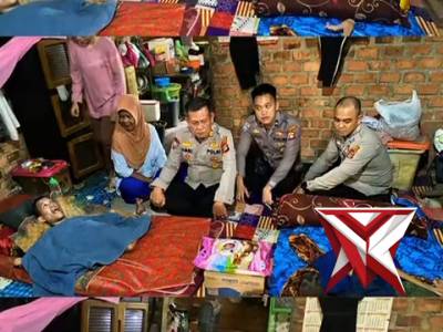 Jumat Berkah Wujud Nyata Kepedulian dan Kebersamaan - PoliceTube