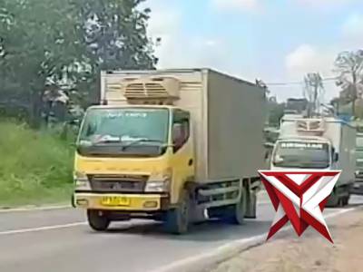 Personil Polsek Tungkal jayaa melaksanakan pengaturan lalin di jembatan peninggalan