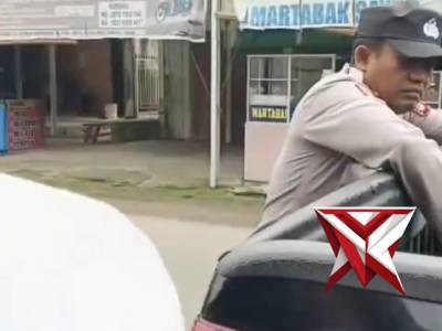 JUM'AT BERKAH POLSEK SEKAYU. ?