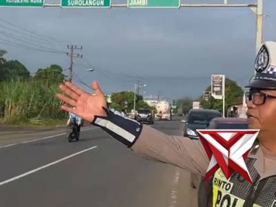Tingkatkan Kamselticarlantas, Kapolres Musi Rawas Himbau Pengendara untuk Selalu Patuhi Aturan Berla