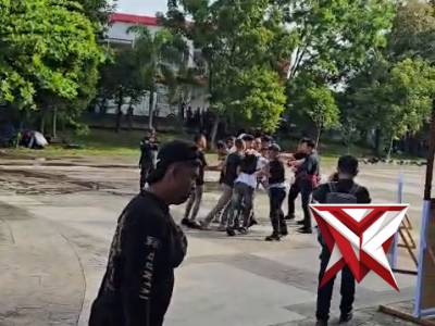 Bag Ops - Simulasi latihan sispam kota di Polda Sumsel 011 - PoliceTube